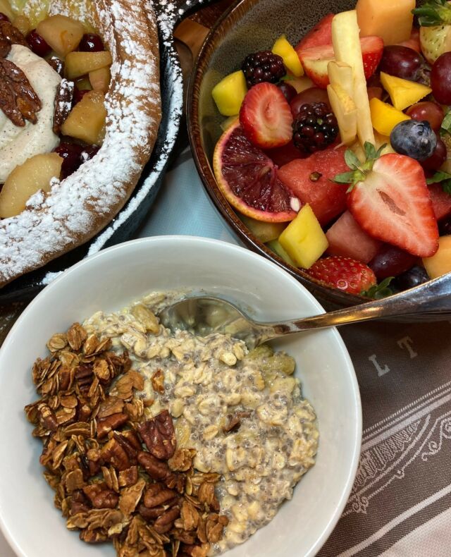 When Gingersnap French Toast, Apple Cranberry Dutch Pancake, or Fried Chicken Eggs Benedicts simply won't do the trick on a Sunday morning, we've got you covered with our Cinnamon Raisin Overnight Oats with chia seed, almond milk, and pecan granola! See you for brunch!