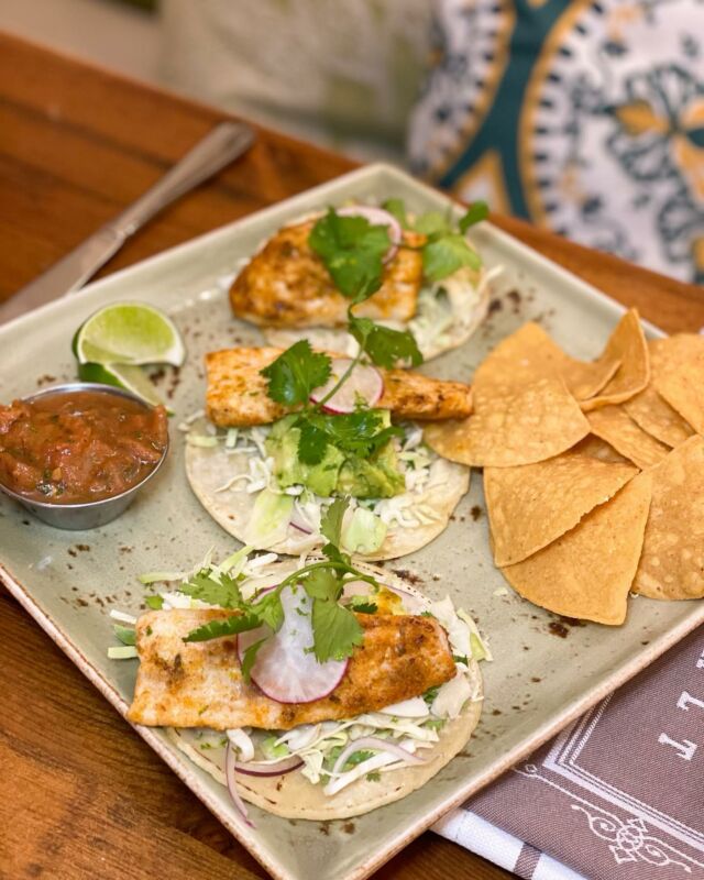 Dive into deliciousness! Join us at Honey Salt today for a taste of our mouthwatering Seared Mahi Mahi Tacos with zesty cilantro slaw, creamy avocado, and roasted salsa.  #honeysalt #honeysaltlasvegas #fishtacos #tacolunch #summerlin #mahimahi #vegasdining
