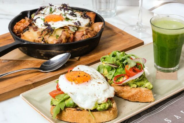 Can you hear that? It’s a Honey Salt Sunday brunch calling your name! Join us this morning for some of your favourite dishes - like Avocado Toast or our Breakfast Poutine!  #honeysalt #honeysaltlasvegas #weekendbrunch #avotoast #breakfastpoutine #poutine #comfortfood #eatlocal #summerlin