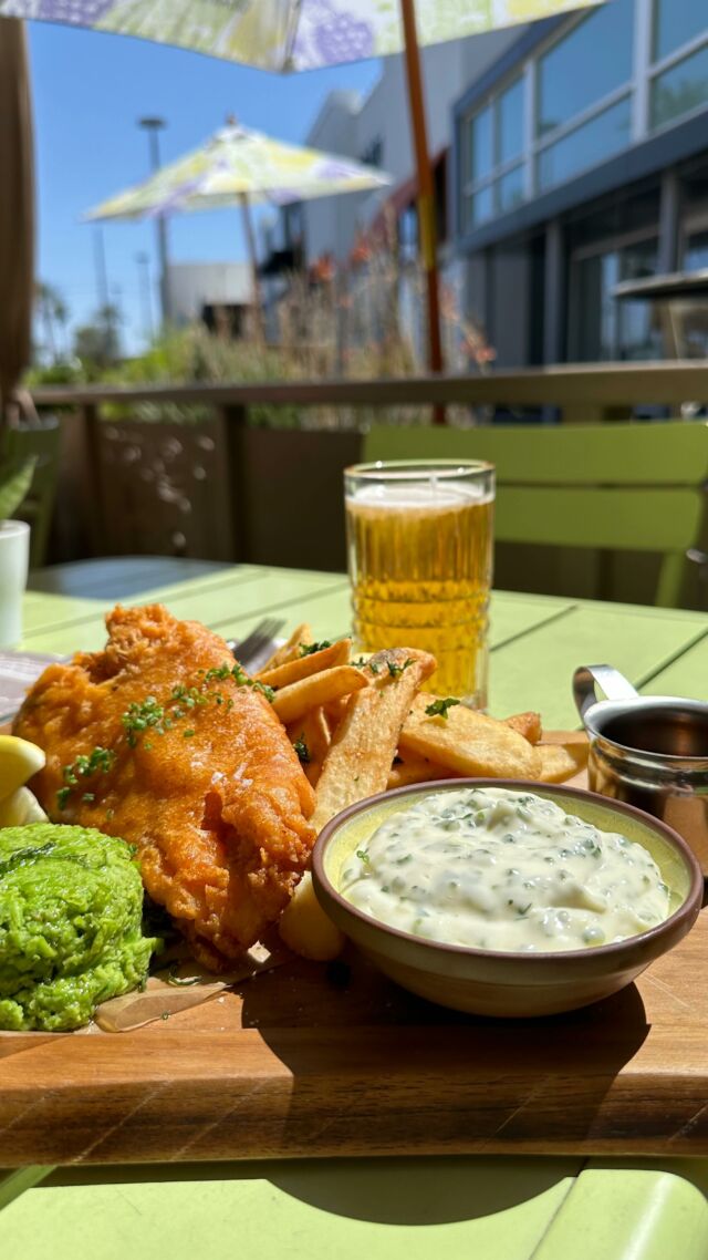Get ready to make waves with our brand new Fish & Chips Tuesdays! 🐠🤩🍤  Starting tomorrow evening for just $37, dive into our Prix Fixe menu starting with a Shrimp Cocktail, followed by golden, crispy North Atlantic Pollock served with steak fries, smashed mint peas, house tartar sauce, and malt vinegar.  Also available a la carte. Make your reservations and we’ll see you tomorrow.  #fishandchips #shrimpcocktail #tuesdays #dinnertime