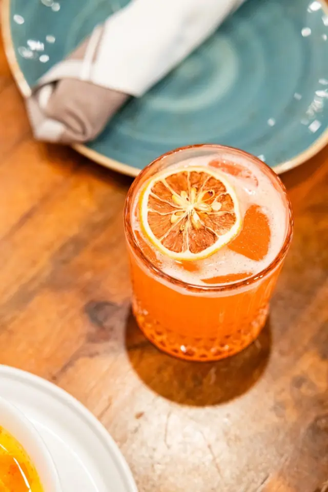 Golden hour in a glass. ✨  Meet our new featured cocktail, the Calico Sunset, inspired by the glowing skies of Calico Basin.  This desert refresher blends Tanqueray, Aperol, lemon, basil simple, and fresh watermelon juice for a vibrant, botanical sip that’s pure sunshine. It’s the perfect pairing for weekend brunch, happy hour, or soaking in the vibes on our covered patio.  Now pouring at your favorite neighborhood restaurant. Come for the views, stay for the cocktails. 💚  #honeysalt #honeysaltlv #honeysaltlasvegas #lasvegasdining #vegaseats #locallasvegas #vegasfood #vegasfoodscene #vegasthingstodo #chefstuff #vegashappyhour #cocktailhours